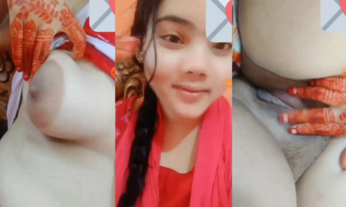 Beautiful Cute Gf Showing Boobs And Pussy